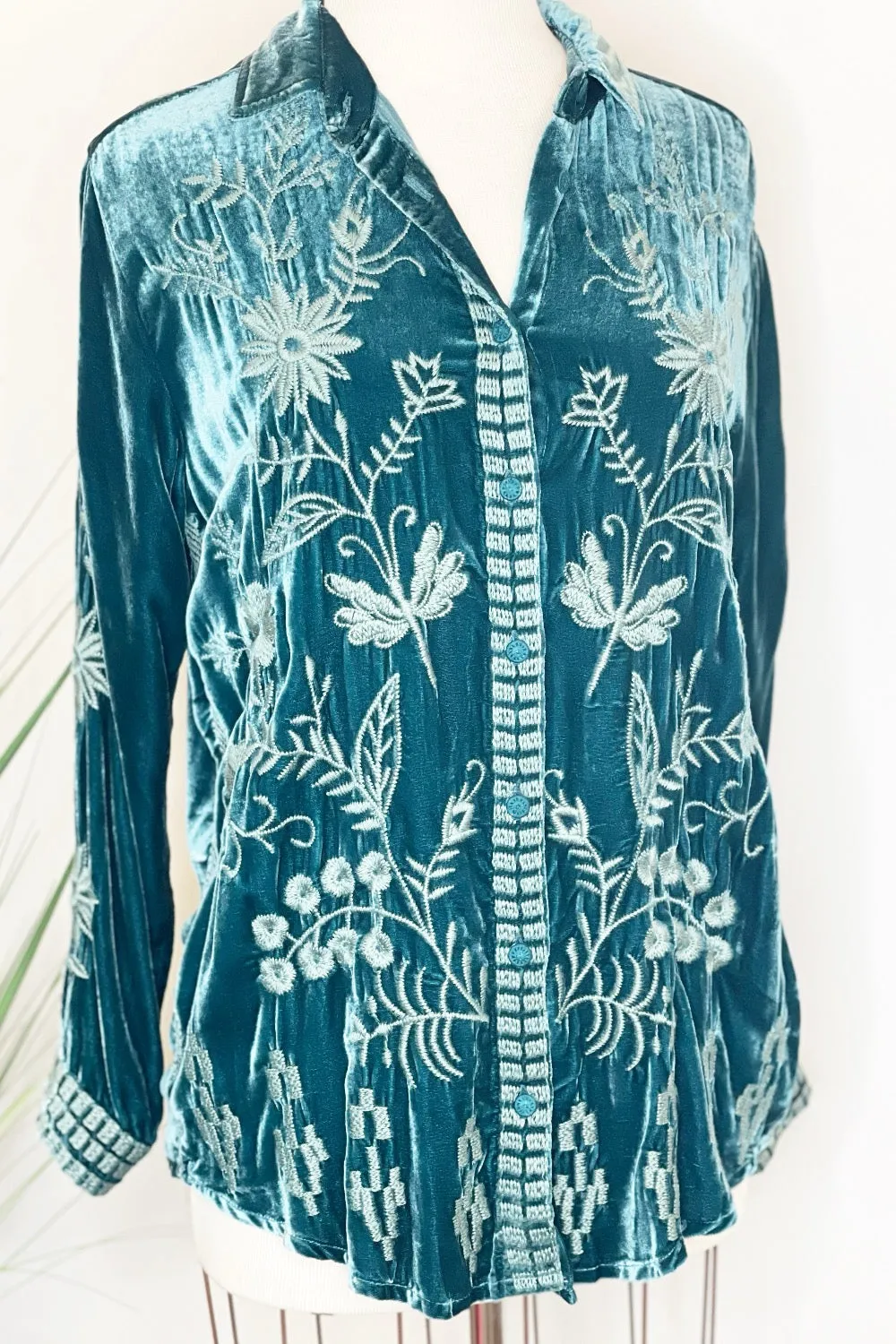Johnny Was JWLA Georgina Velvet Embroidered Oversized Shirt Boho Chic J10723 *