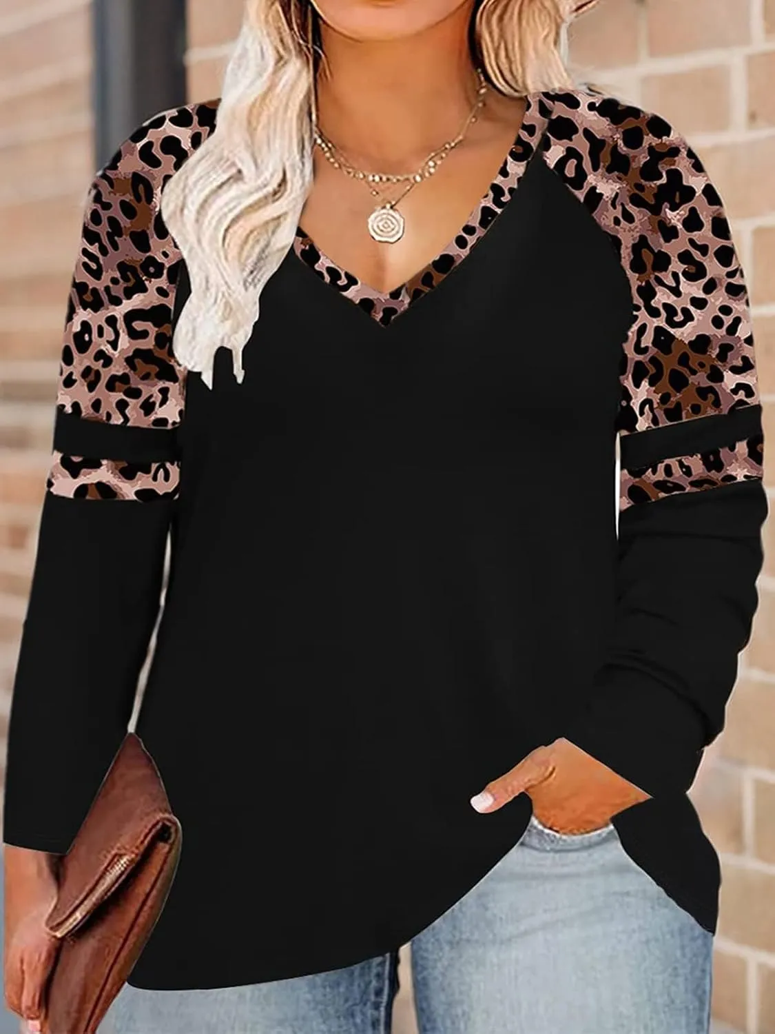 ROSRISS Plus Size Tops for Women Long Sleeve Tees V Neck Tunics Solid Color Blouse T Shirts